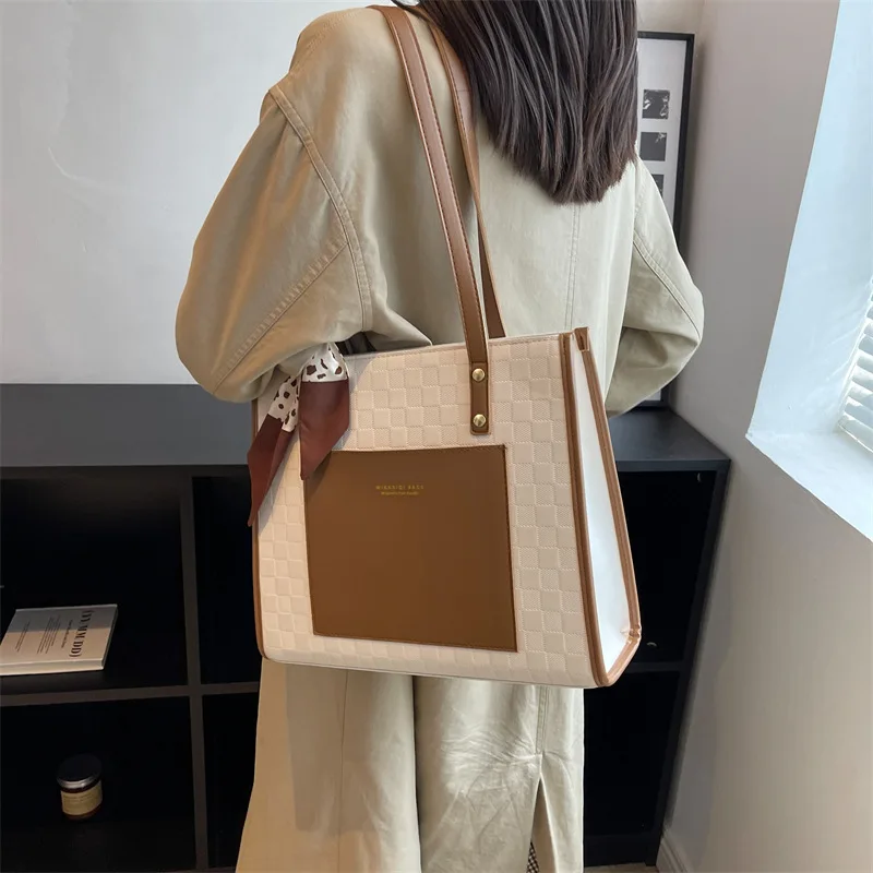 Hot Selling Factory Wholesale Woman Large Capacity Tote Bag with Silk Ribbon  Fashion College Student Book Bag