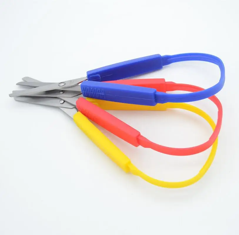  Детские Пружинные легко захватывающие петли ручки ножницы с пластиковой ручкой