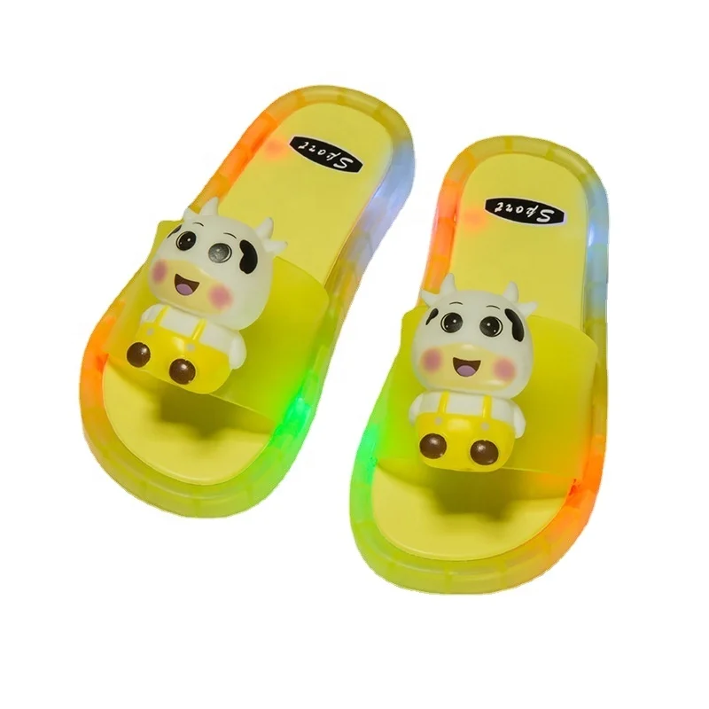 Детские светящиеся тапочки, мягкая обувь из ПВХ, Нескользящие Детские Тапочки до щиколотки с мультяшным рисунком
