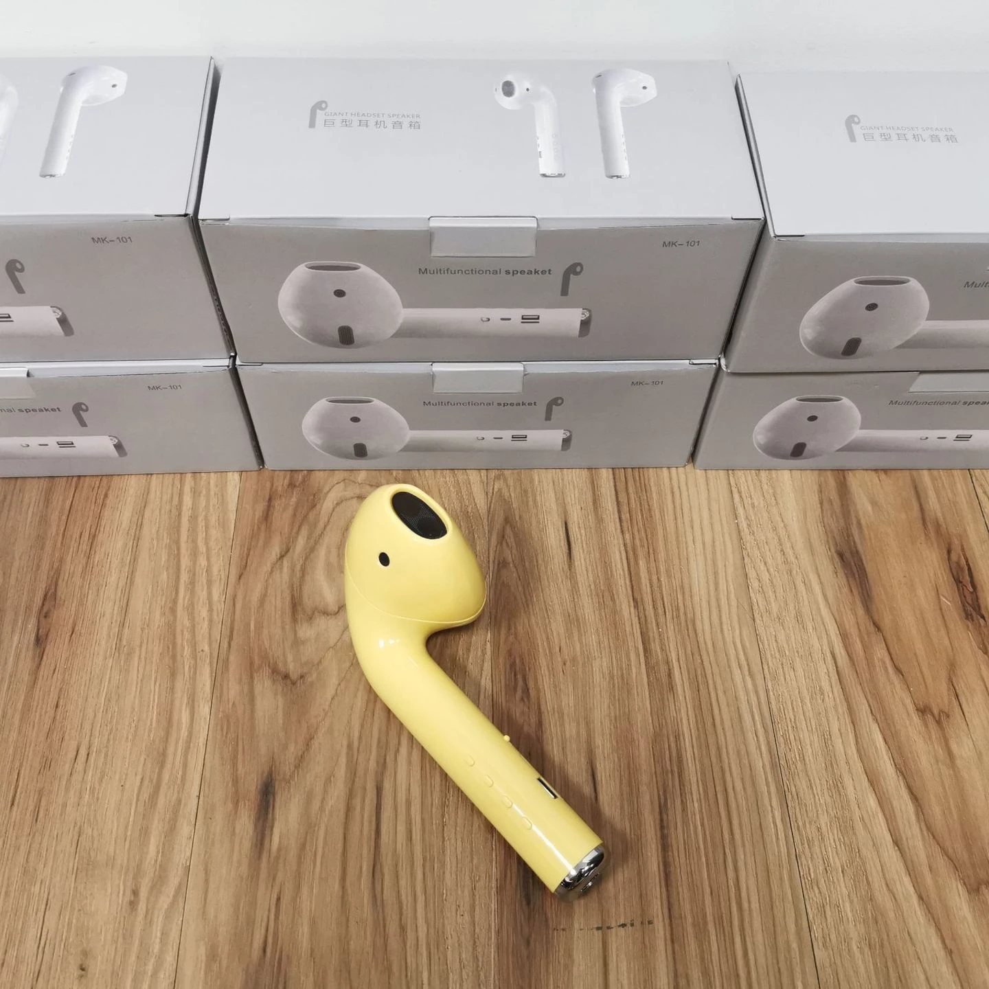 New Giant Blueetooth Headset Speaker Cool Gift Blueetooth Speaker MK101 Explosion Models Earphones