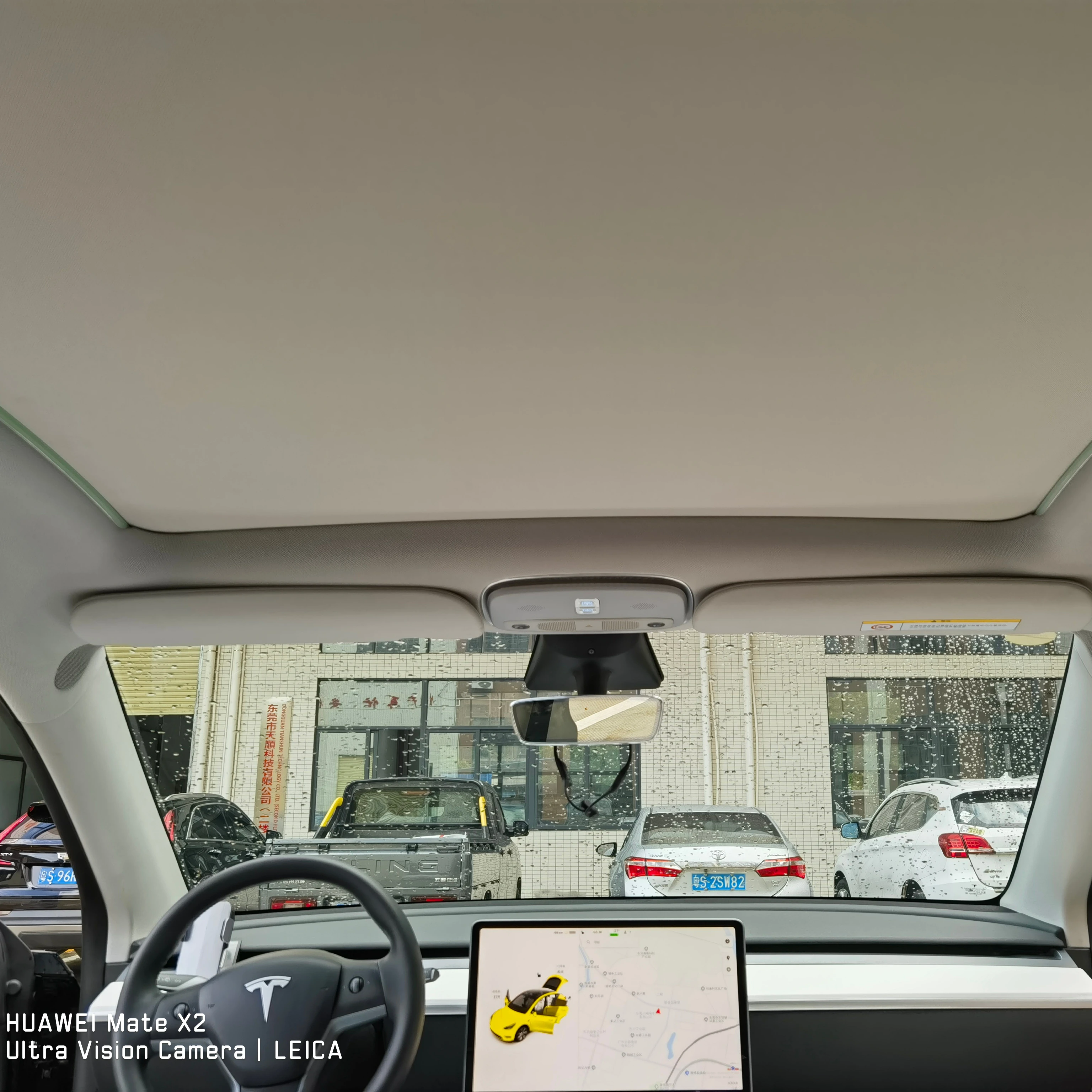 Original Car Color Tesla Model Y Electric Folding Telescopic Car Sunroof Sunshade