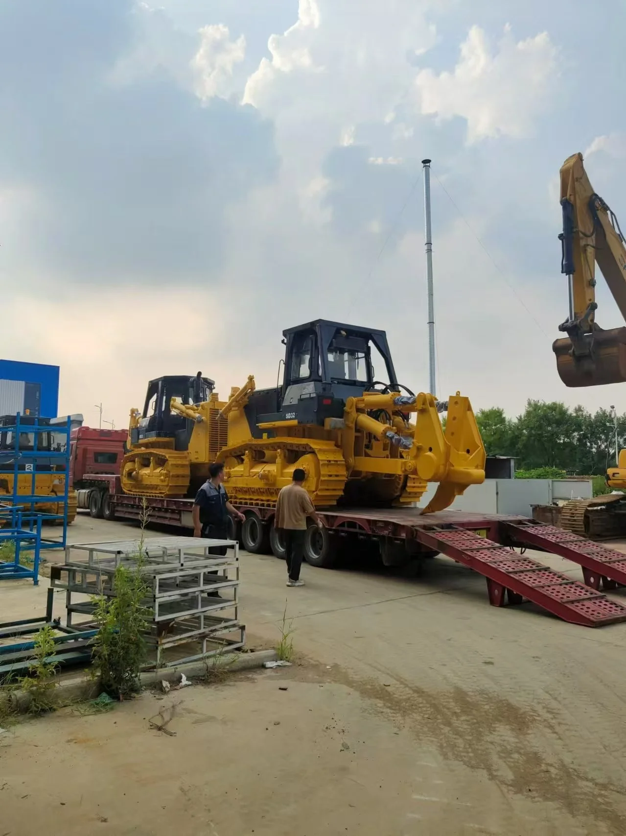 Construction Wholesale Price Mini Hydrostatic Wheel Bulldozers with Blade and Logging Winch for Sale
