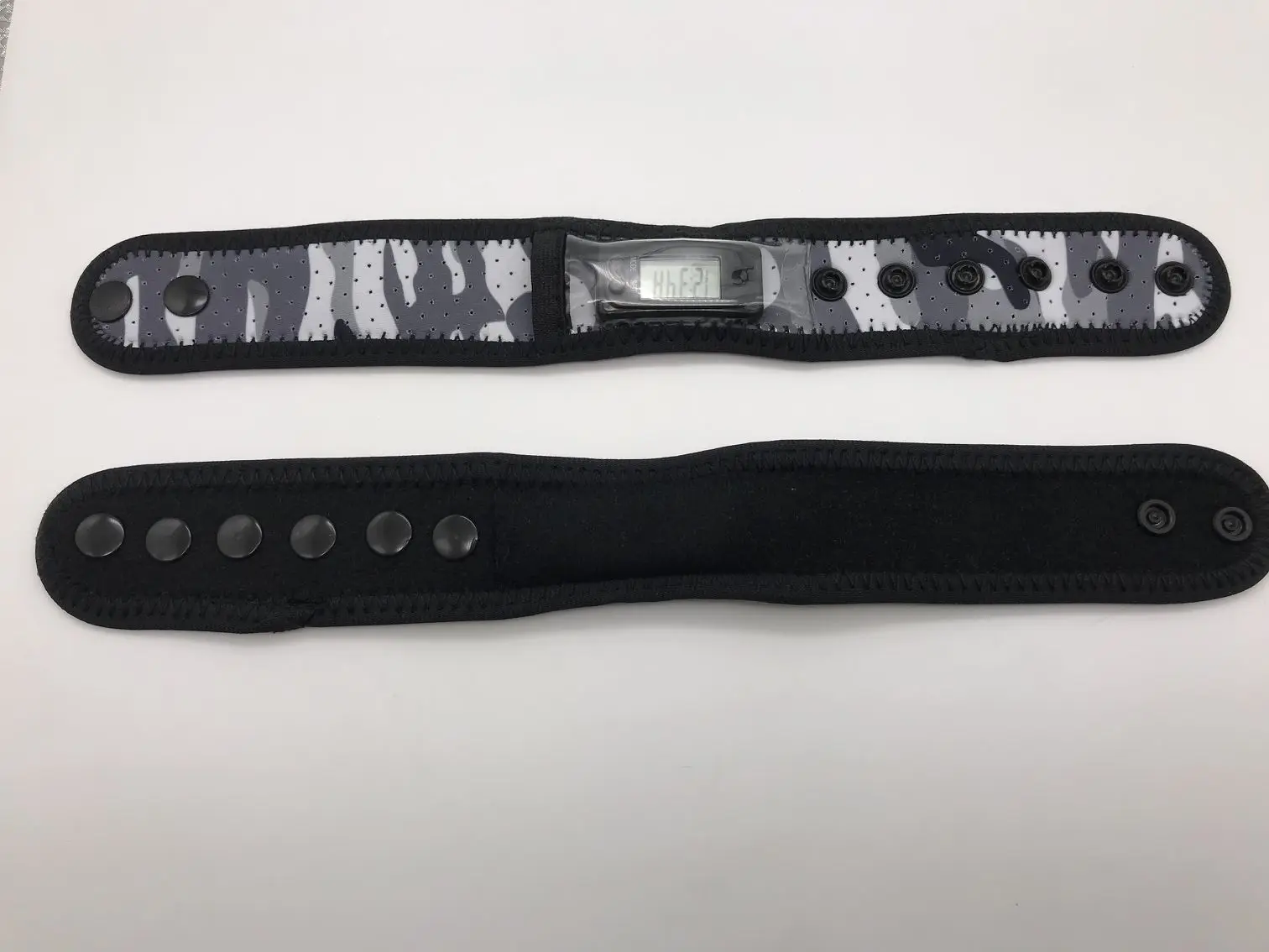 2020 New Multi-Functional Outdoor Sports Pedometer Ankle Strap Time Pedometer