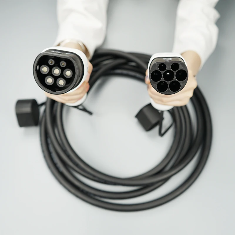 High Quality Manufcaturers Type 2 to Type2 AC 16A 32A 1 3 Phase 7 11 22 kw Mennekes Plug Gun Phev Iec62196 Ev Charging Cable