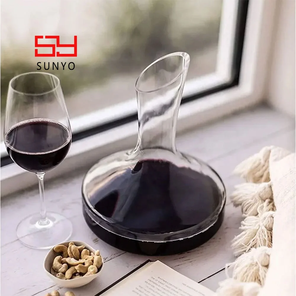 Manufacturer Design 1800ml Handmade Craft Unique Wide Base Large Red Wine Carafe Alcohol Decanter For Bar Accessories