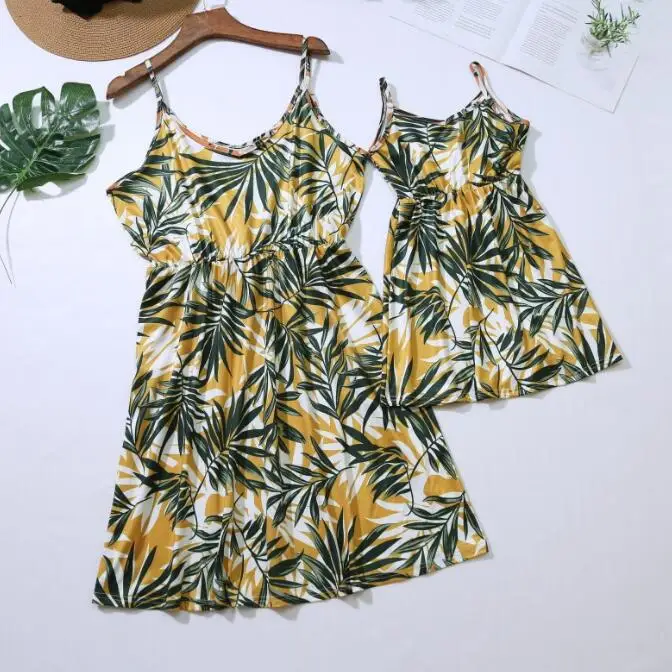2022 European and American fashion summer leaf print parent-child sling dress