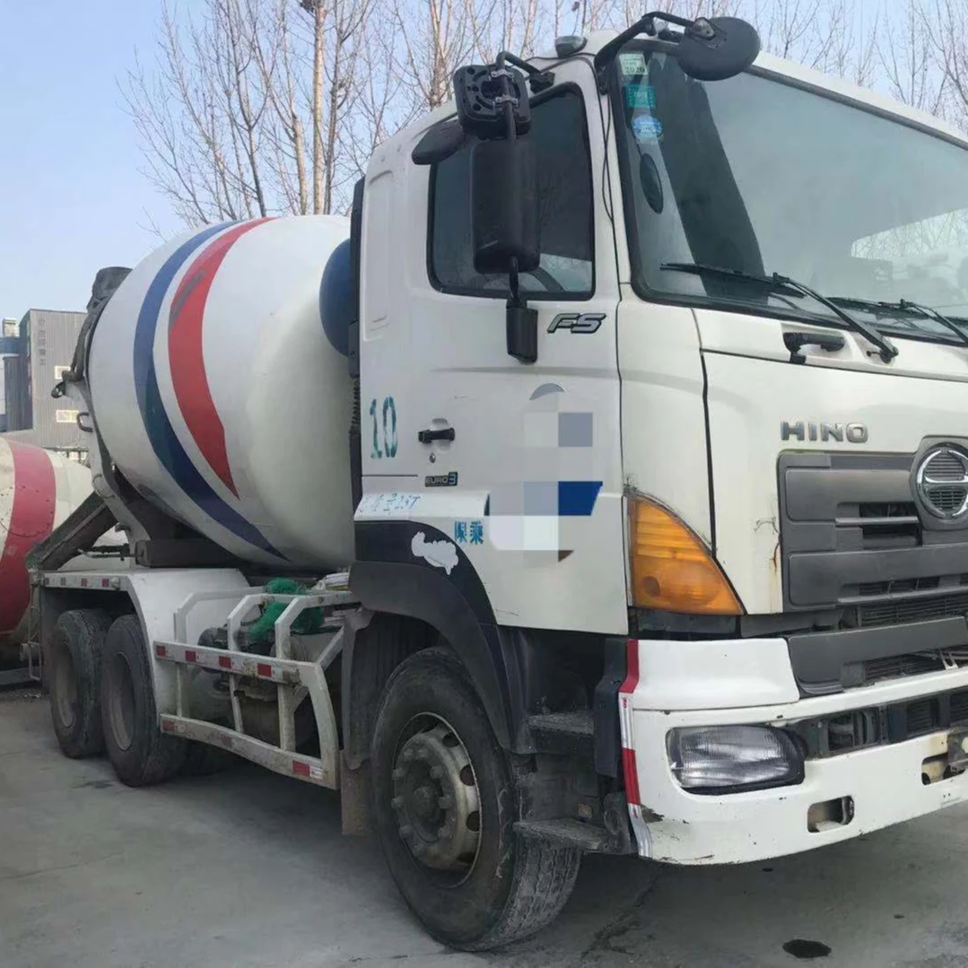 Б/у бетононасосные грузовики Hino 700