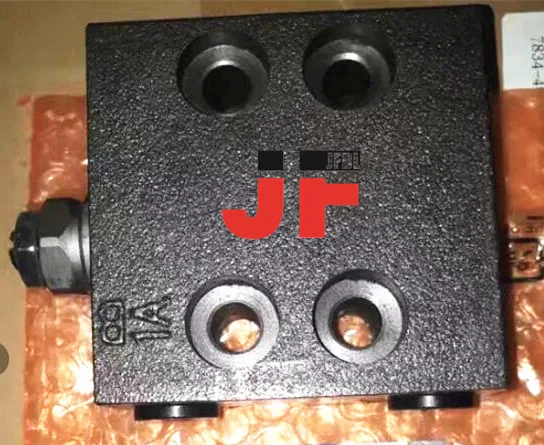 PC130-7 Main Hydraulic Relief Valve 702-21-09230 7022109230