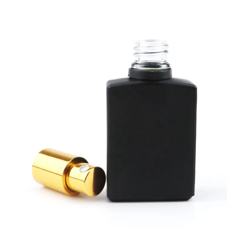 wholesale bulk recycled empty room perfume  arabic 30 ml custom made cap black matte rectangle spray bottles glass for skincare