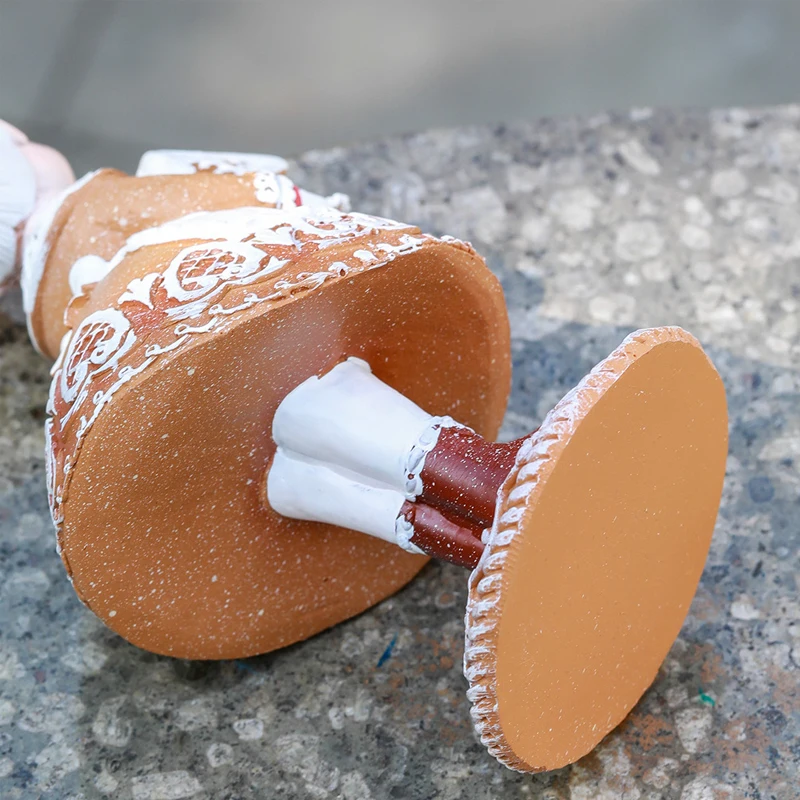 2023 Christmas tabletop dessert house tree resin small gingerbread decoration Mr. and Mrs. Santa Claus figurine resin  figurine