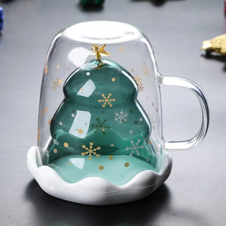2019 new products Christmas tree cups with silicone lid and handle high borosilicate glass mugs handblown stars for sale