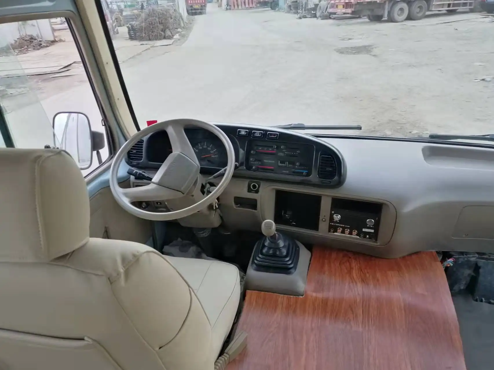 2017 2018 б/у автобусы мини-автобус с 23-30сидениями по низкой цене ручной дизельный двигатель школьный автобус двигателем 1