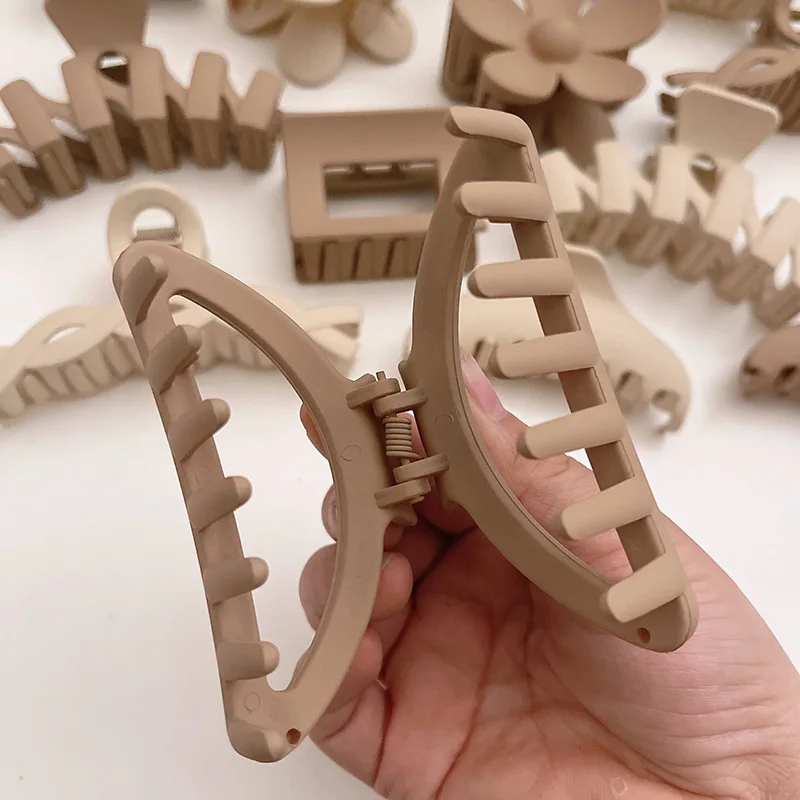 french fall and winter milk tea color brown matte hair claws clip large