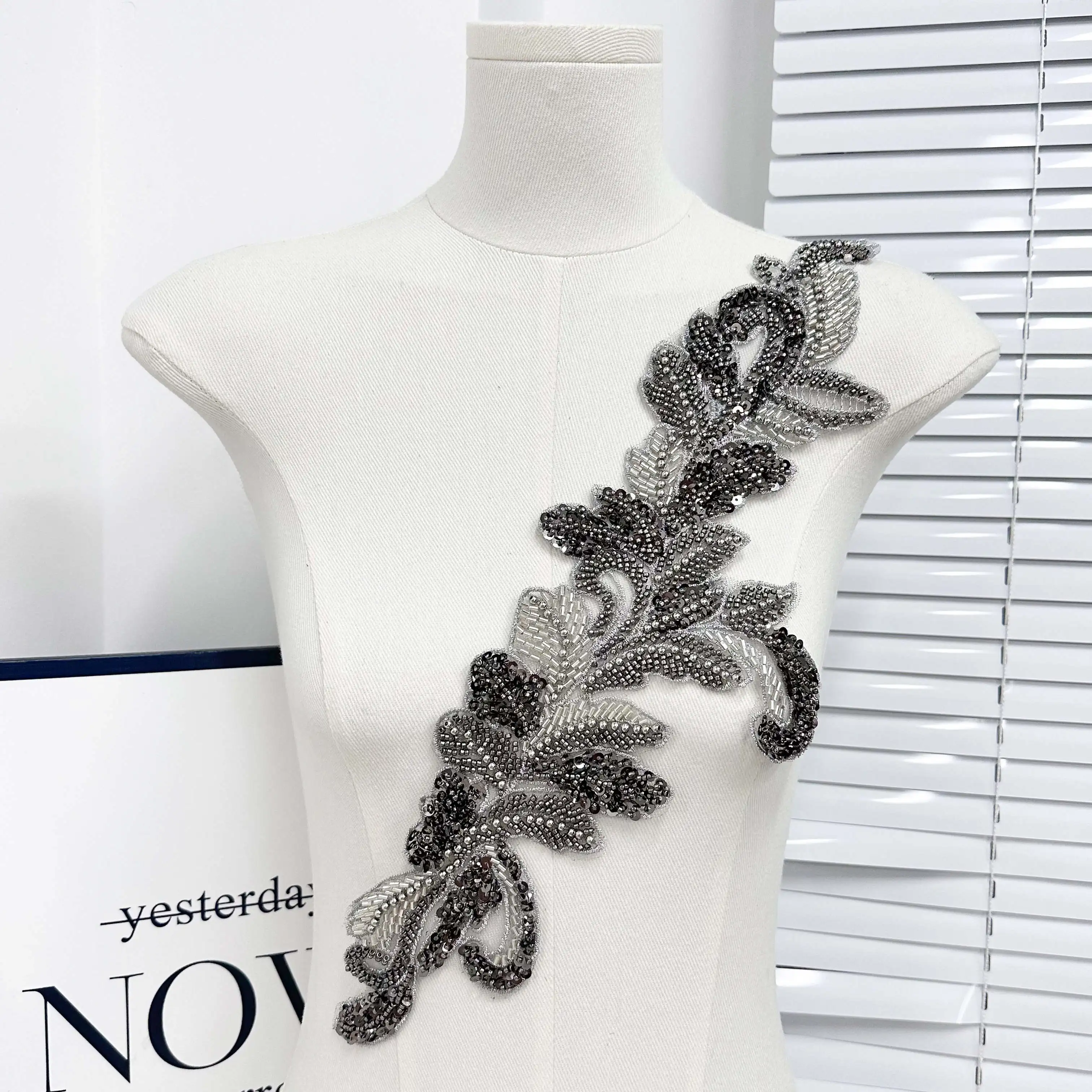 Handmade 3D Sequin Beaded Embellishment Embroidered Flower Leaf Patch for Bridal Dresses PVC Seed Bead Lace Applique