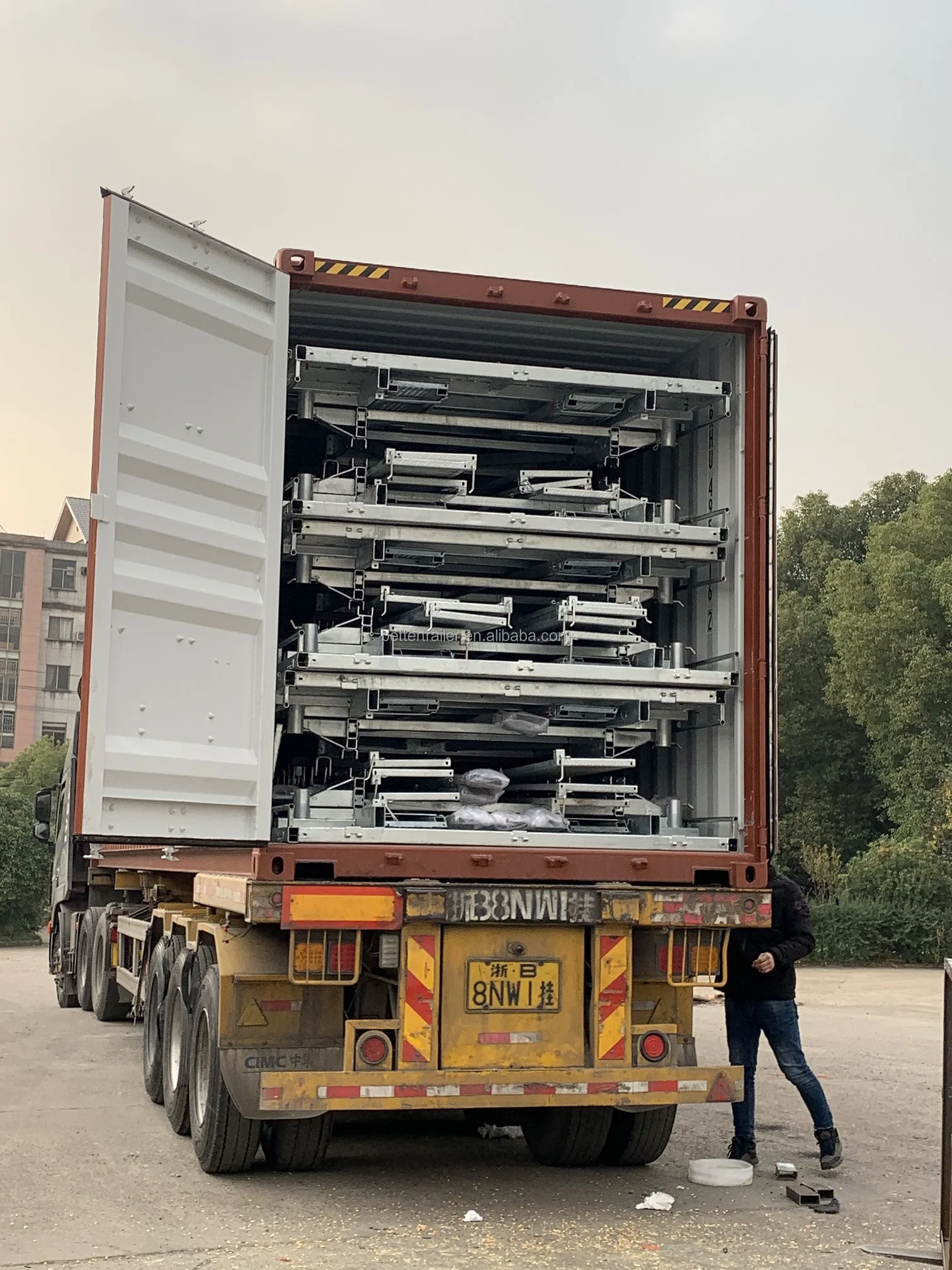 LOADING (3).JPG