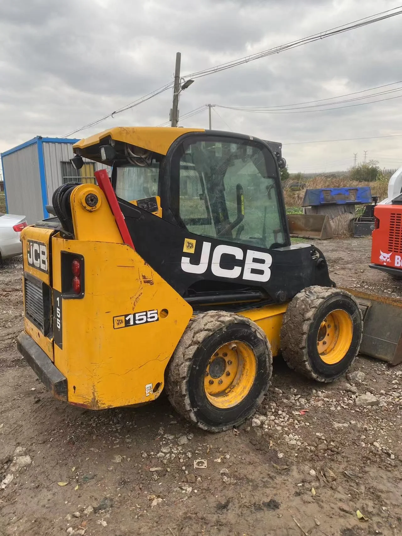 Мини-погрузчик JCB 155