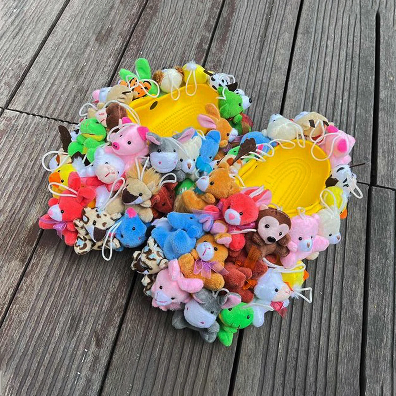 Ins Indoor Stuffed Animal Fluffy Furry Fur Fashion Teddie Adult Slides Plush Teddy Bear Slippers for Men Women female lady
