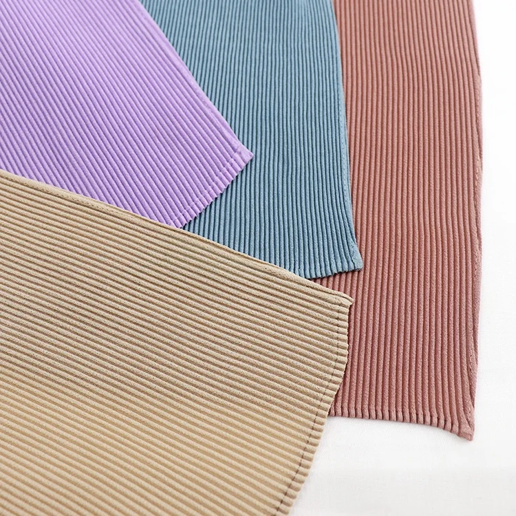 
2021 newest tudung fashion plain premium mini pleated chiffon shawl hijab Muslim shawls for malaysia 