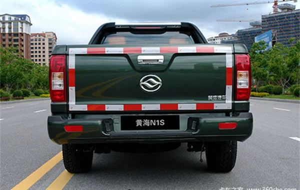 Factory price Huang Hai N1S LHD double cabin 4x4 gas pickup truck for sale