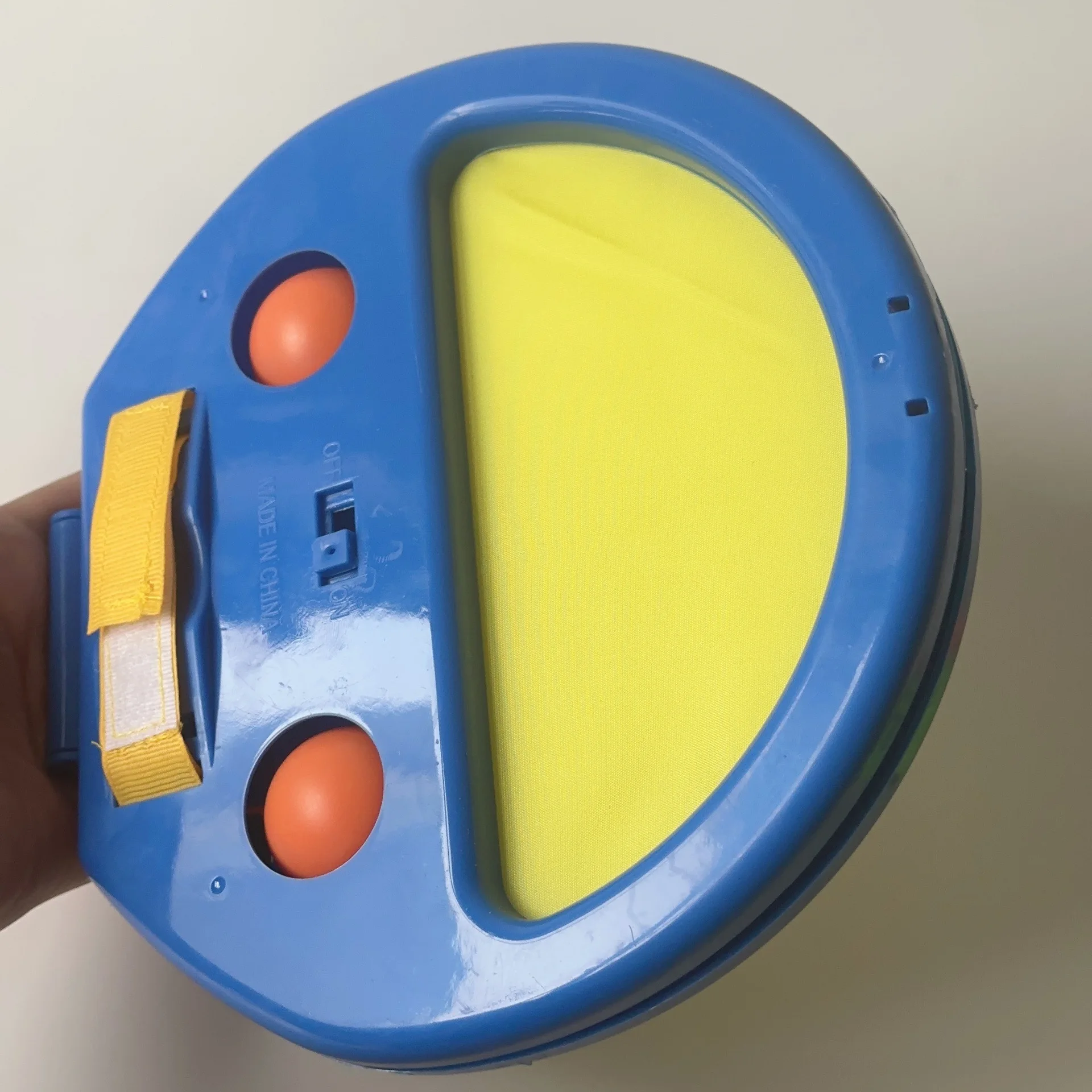 Custom color cheap price sporting goods toys games foam squap catch ball toy