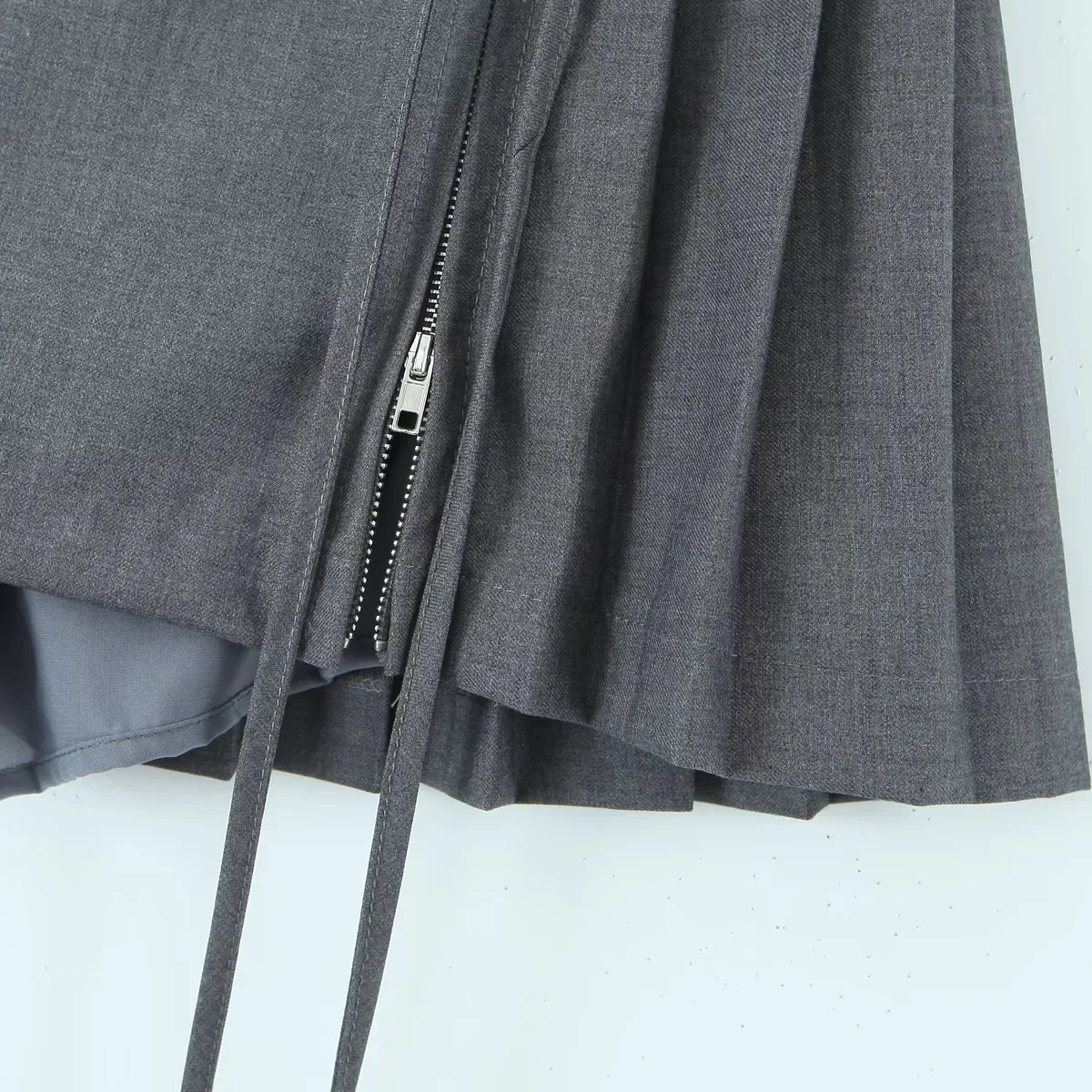 Boutique Summer Solid Color Pleated Skirt New Arrivals Women Mini Skirt Short Skirts
