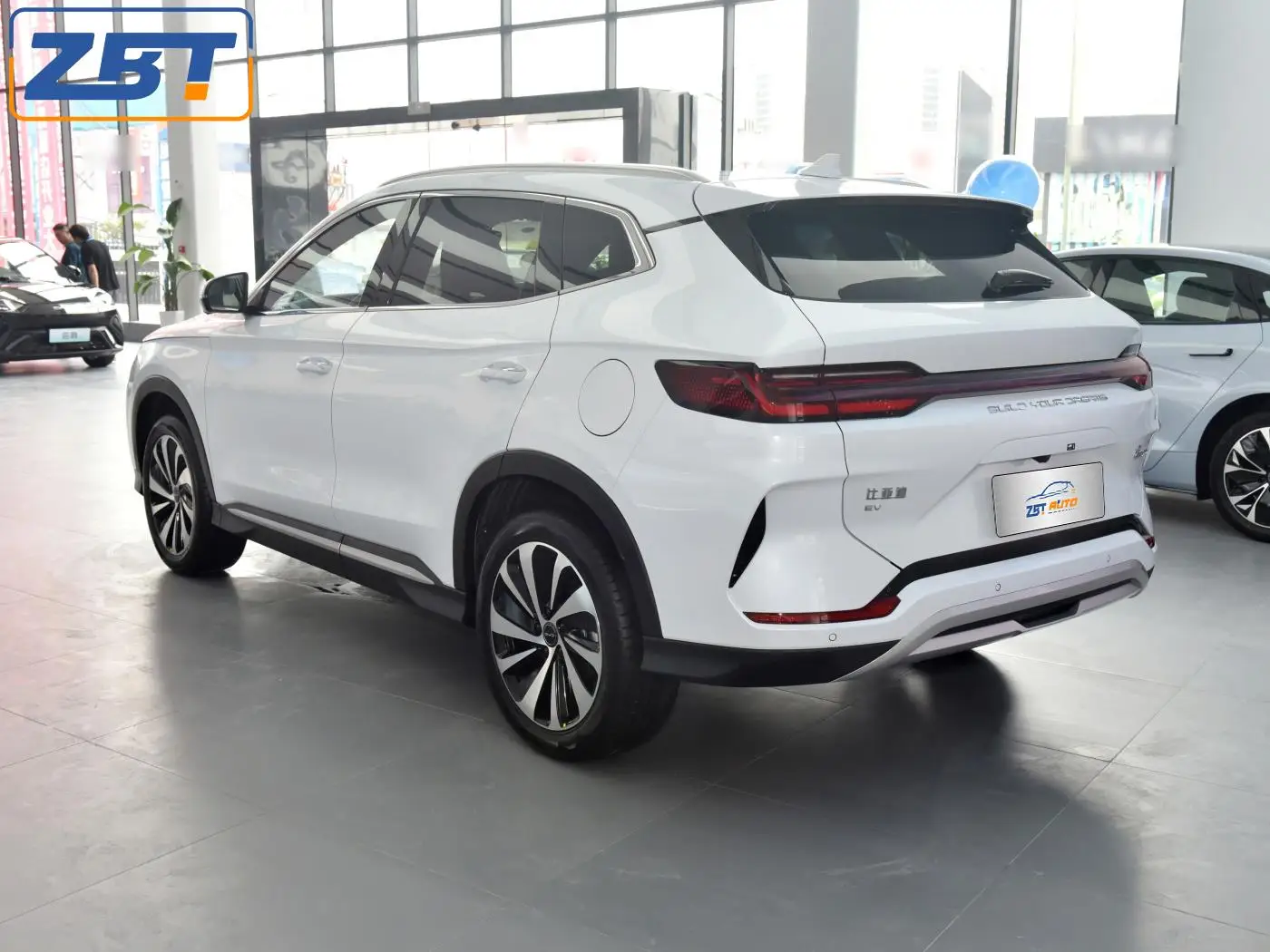 2023 Hot Selling Model New Car BYD Song Plus EV DM-i 150km BYD Petrol-Electric Hybrid car