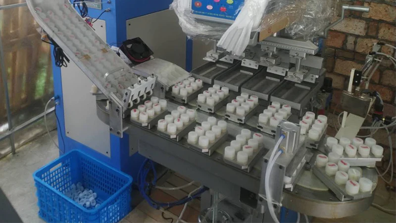 TXC4-175-150 4 Color Ink Cup Pad Printer / Pad Printing Machine with Conveyor