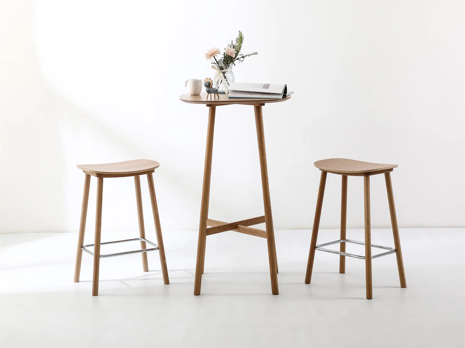 Factory Direct Sale Cheap Restaurant Furniture Bar Stools High Quality Durable Bend Wood Bar Chairs