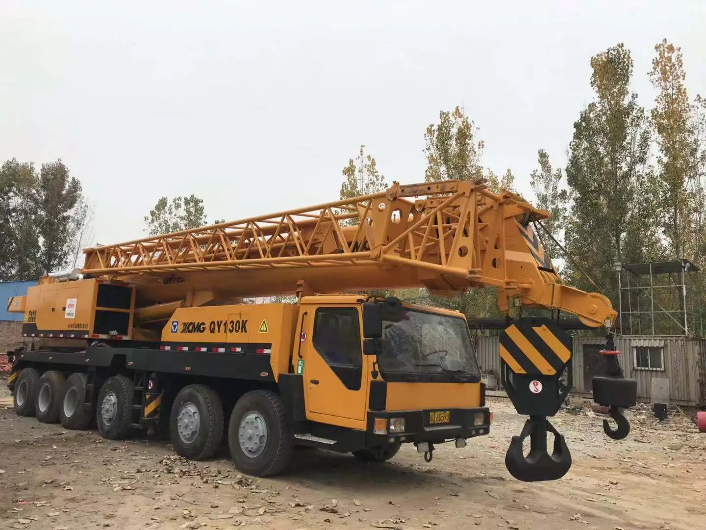 XCM-G Six Axles Chassis 130ton Lifting Weight Truck Crane For Sale