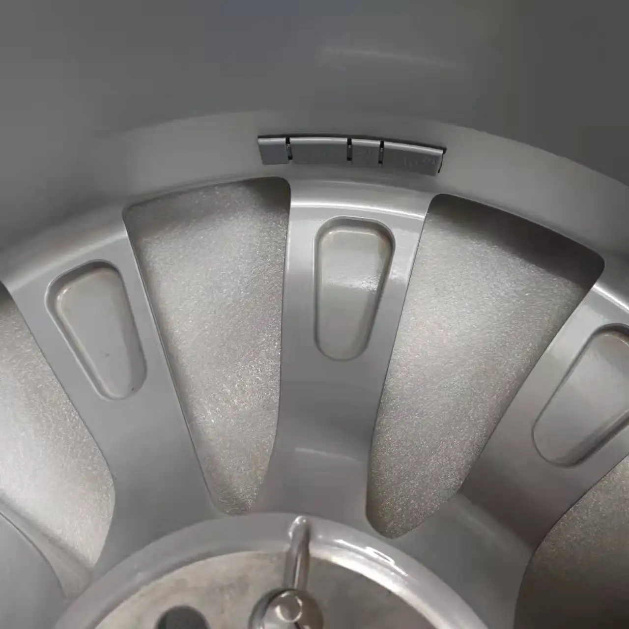 1027246  TURBINE SILVER WHEEL 22 inch  KIT FOR TESLA MODEL X  Automobile Wheel Axis Holder