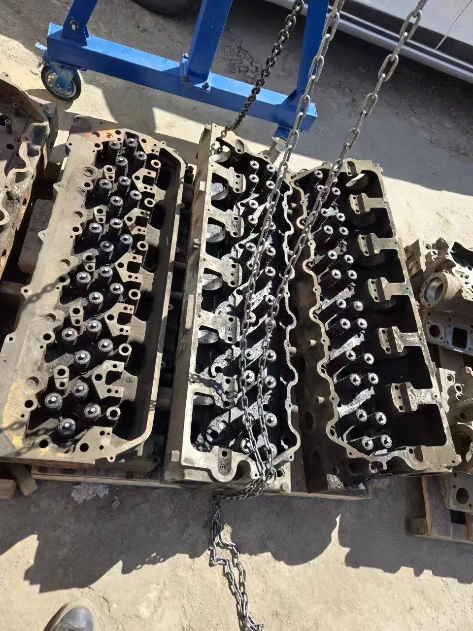 Cylinder Head 7W2243 for Caterpillar 3412 3412C 3412E Engine Loader 990 992C 992D in USA | Cylinder head  Caterpillar  Cylinder