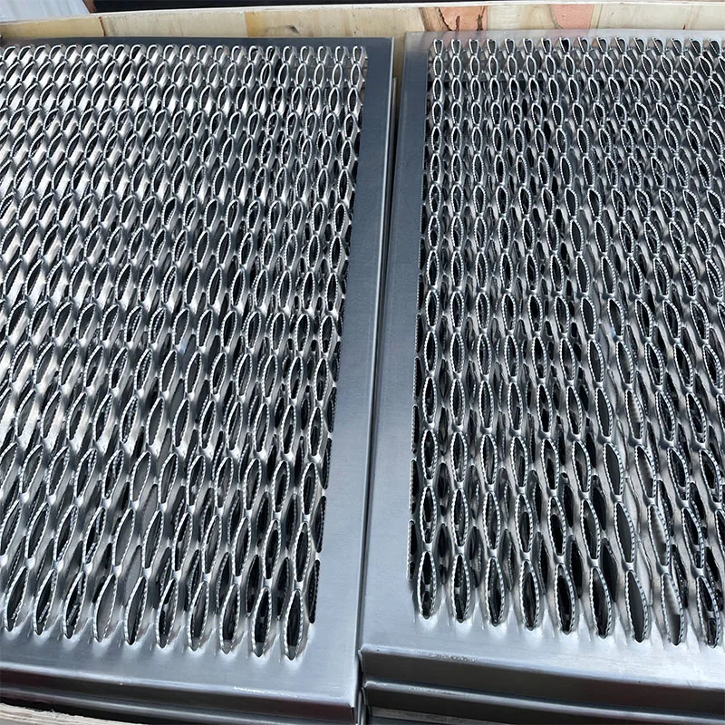 online shopping perforated anti-skid plate or perforated metal diamond roof walkway