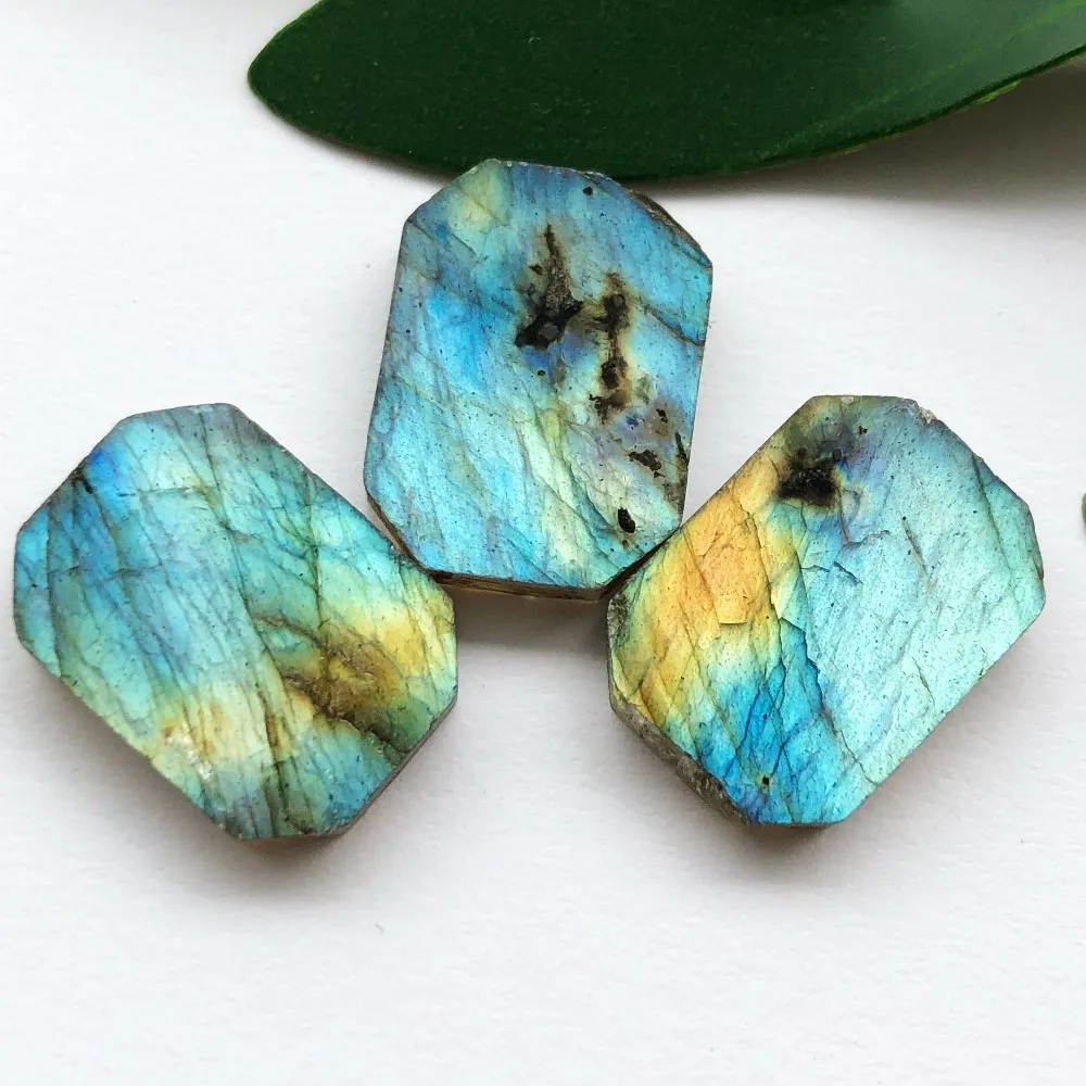 wholesale labradorite nature good quality colorful flashing labradorite stone for gift