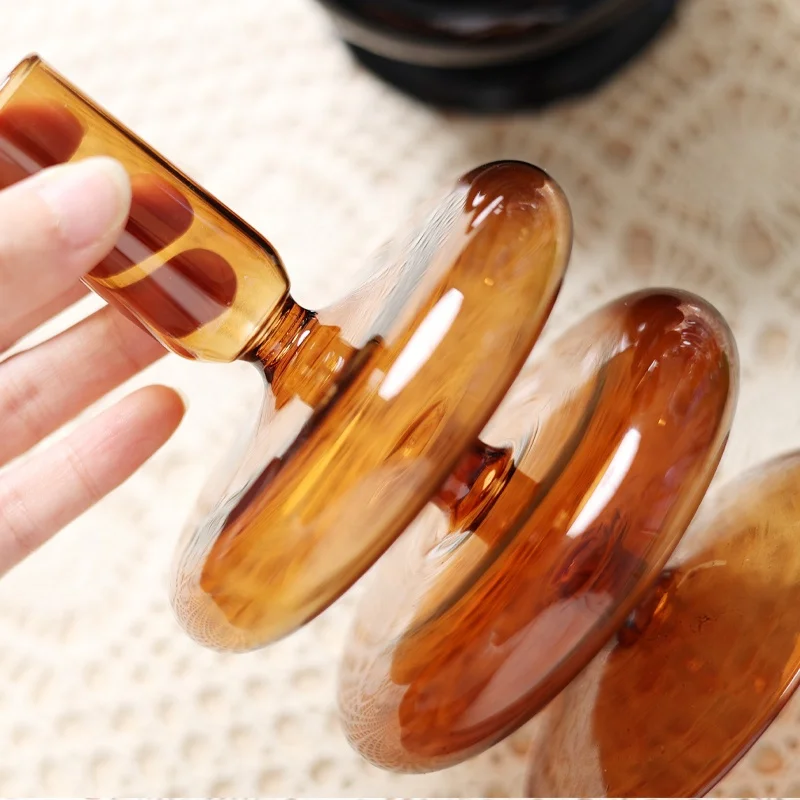 Transparent glass candlestick, candle utensils, furnishings, home model room, restaurant decoration