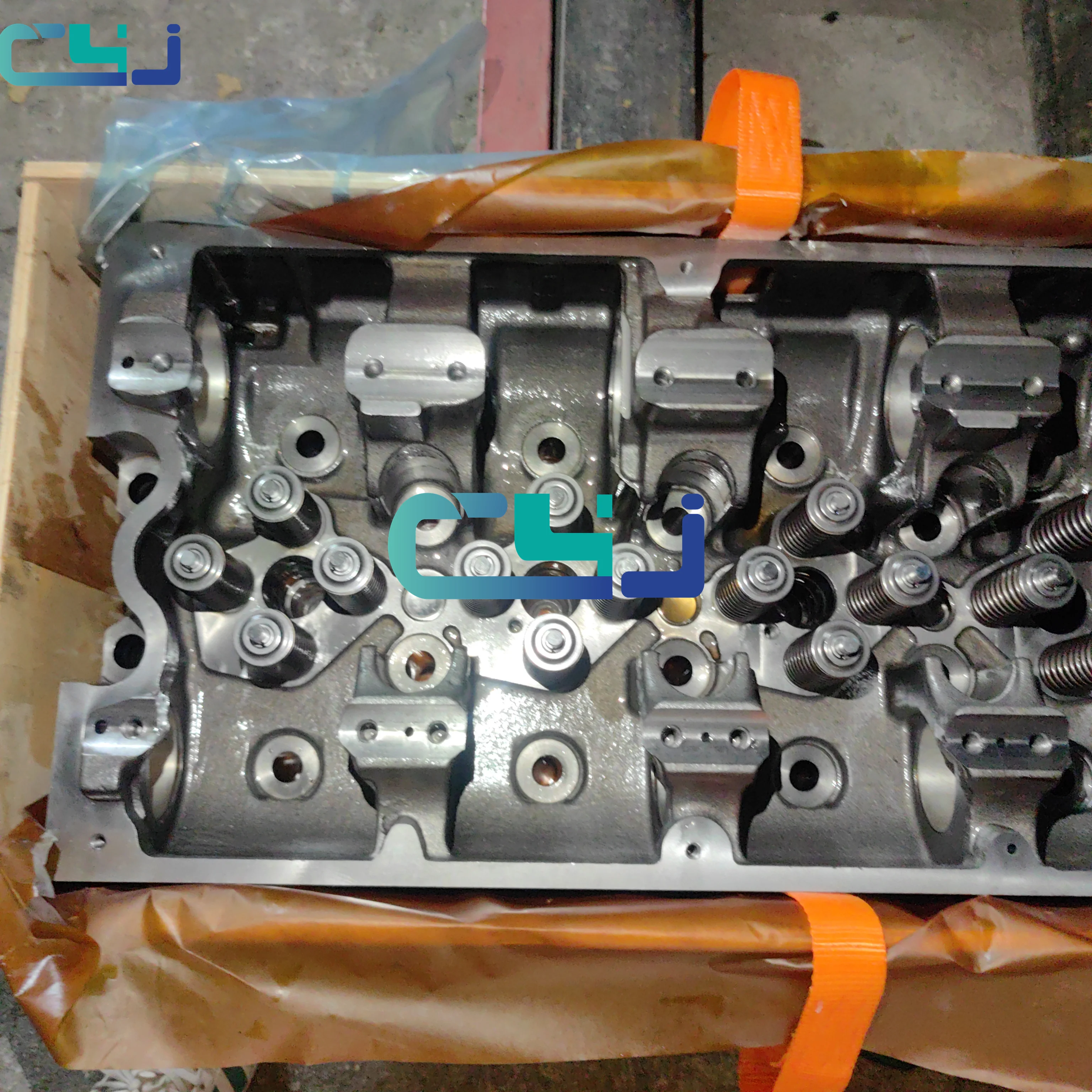 High Quality QSX15 Cylinder Head Assembly 5658287 For Cummins QSX15 ISX15 Diesel engine parts