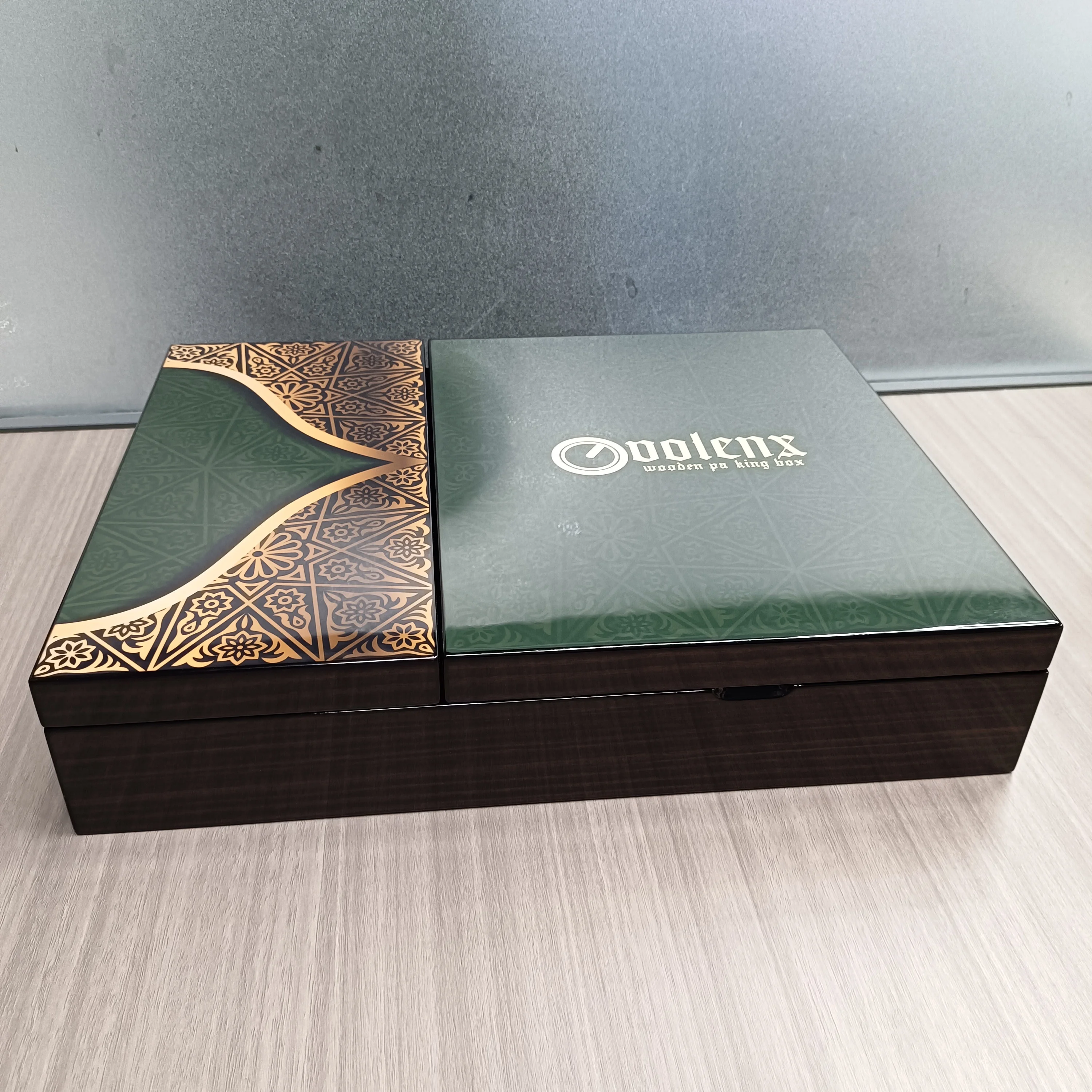 Luxury Glossy Wooden Box Jewelry Box Jewelry Packaging Organizer Case Wooden Portable Open Double Door Velvet Jewelry Box Custom