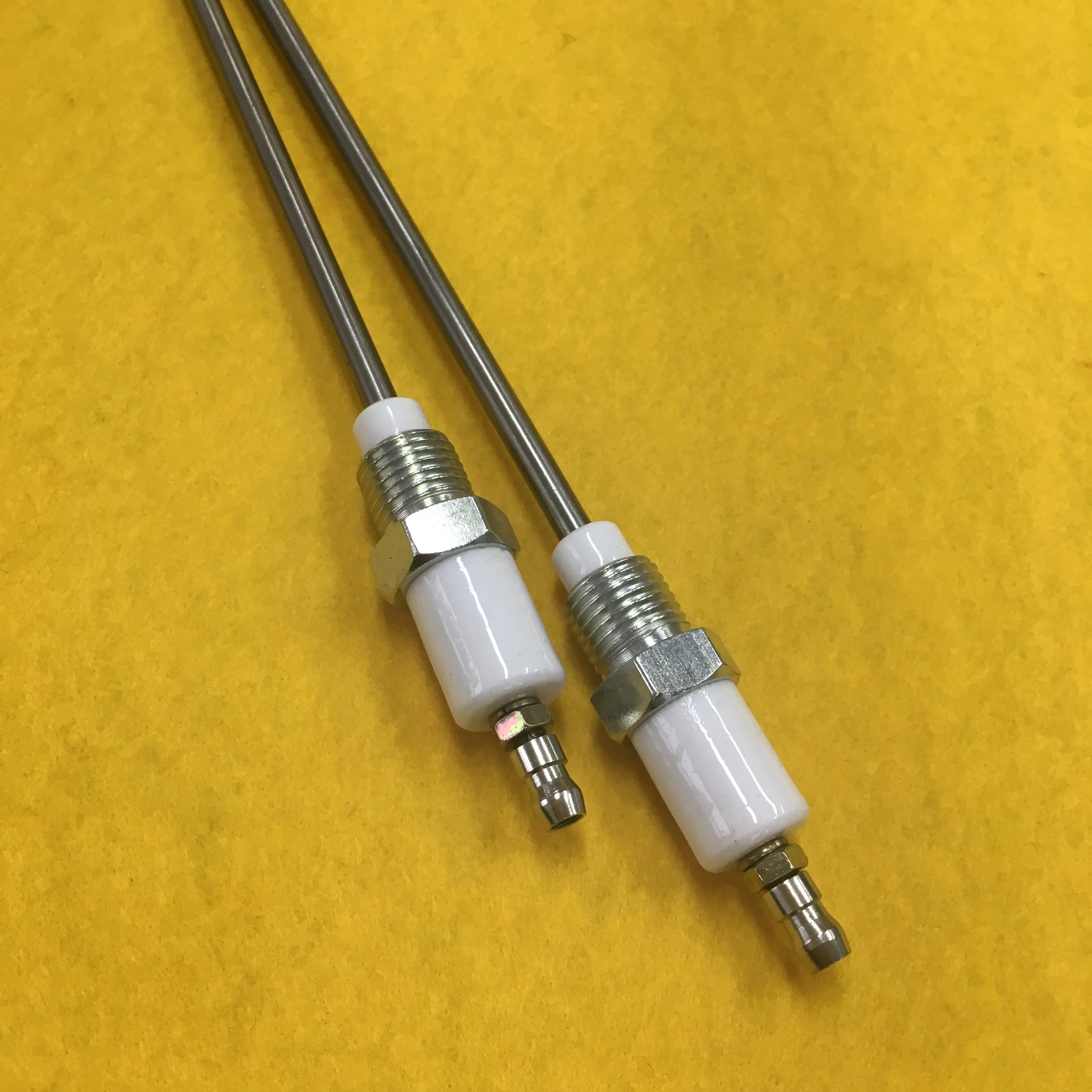 BERU ZE 14-12-100 A1 Thread M 14X1.25 Length 100mm Ceramic Spark