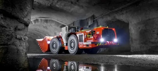 Manufacturer high reliable diesel WJ- 0.75 cbm tunnel equipment machine underground scooptram LHD  mining Haul Dump loader