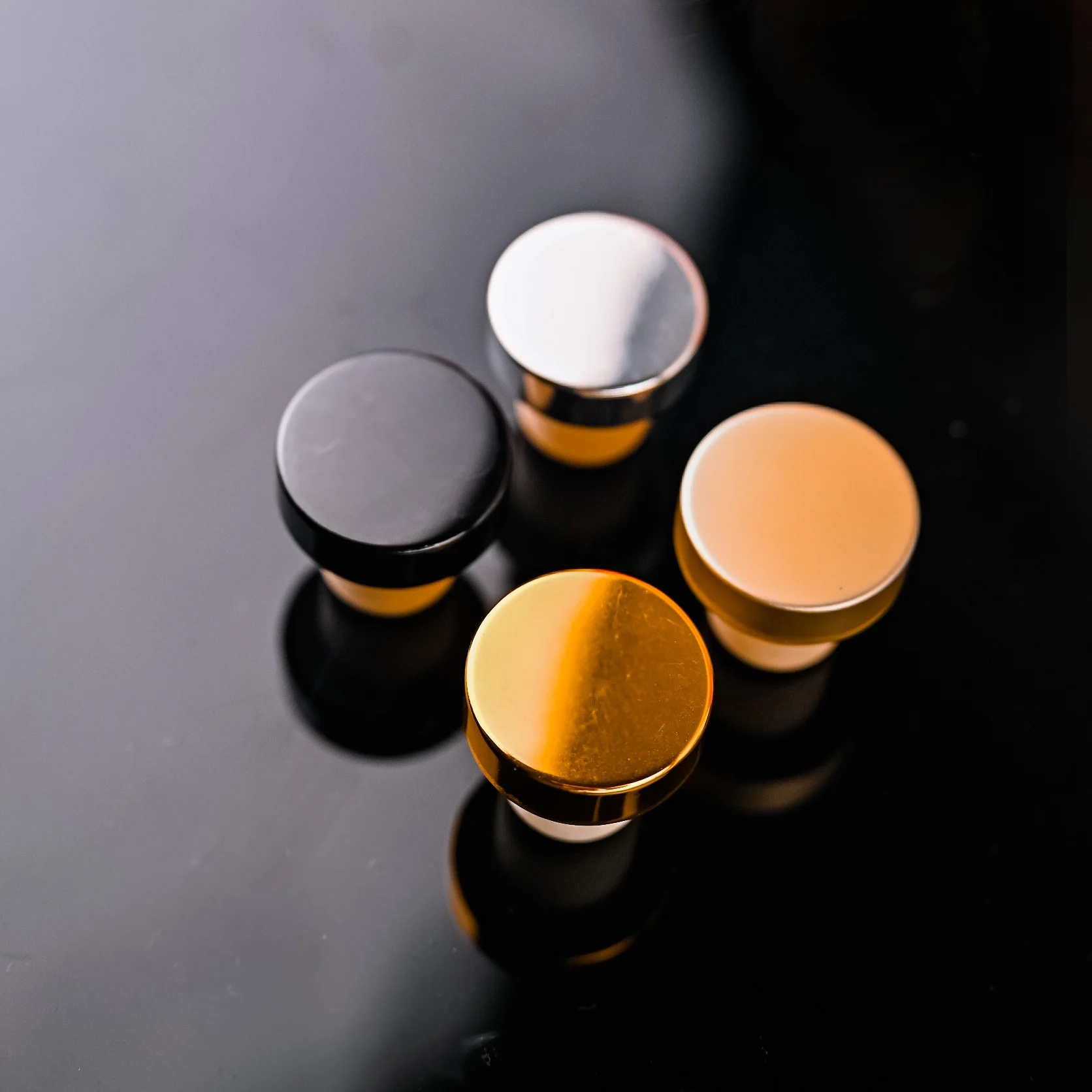 Multi-inventory Customized T-shape polished aluminium top synthetic stpper vodka tequila  high polymer cork bottle stopper