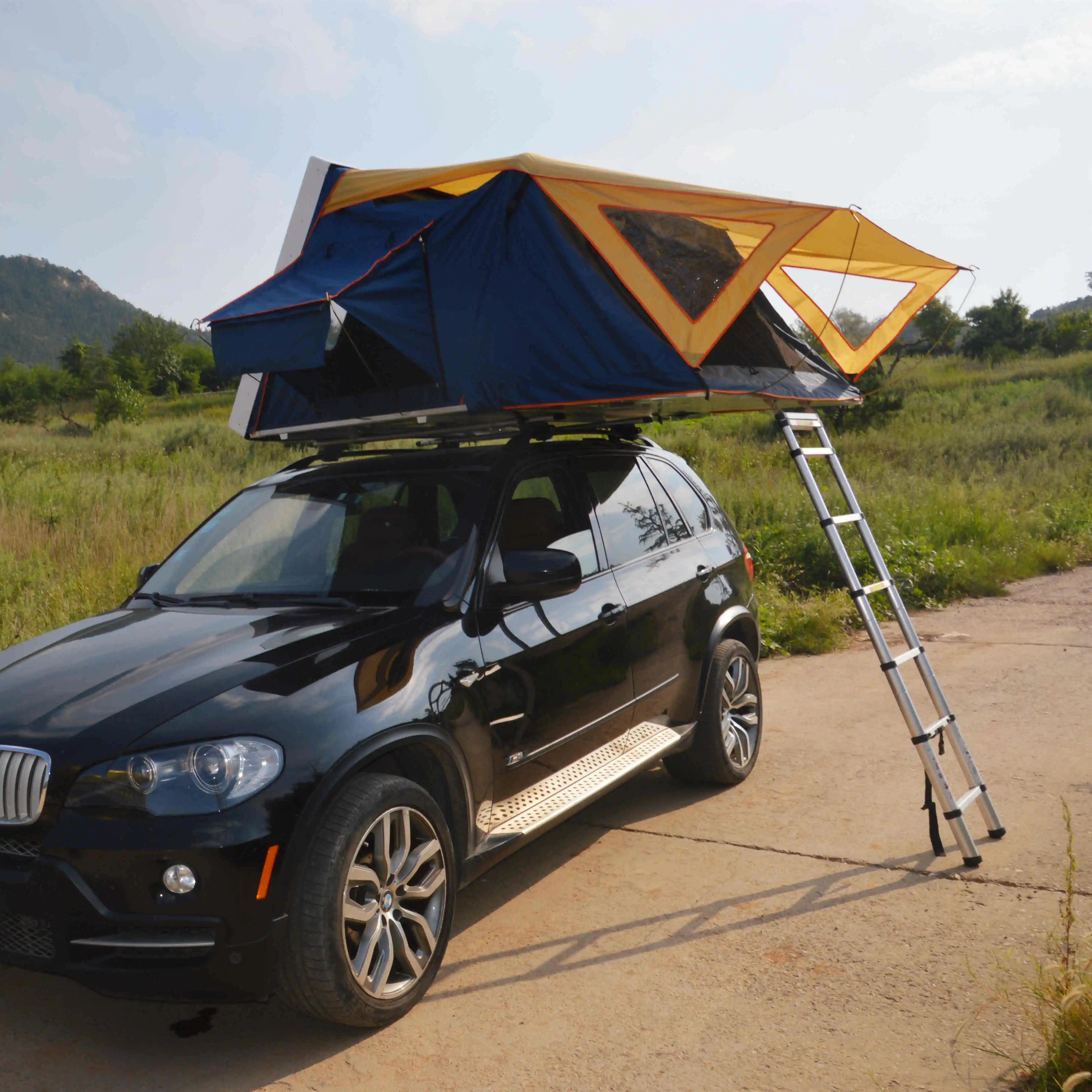 Sunroof Fiberglass Hard Bottom  Roof Top Tent with Glass roof on the top with Aluminium Bottom