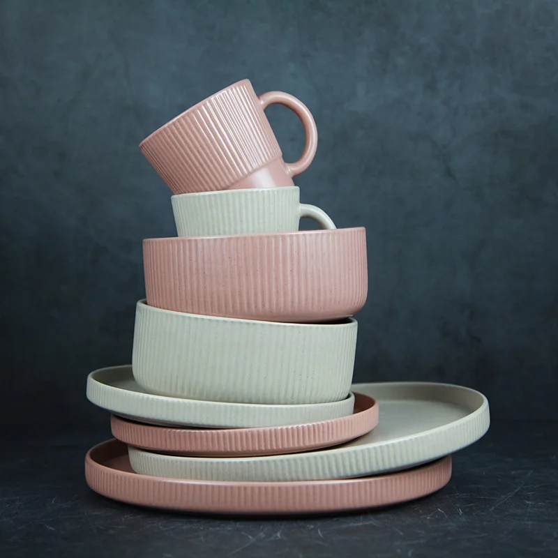 16Pc Tableware Set Embossed Morden Dinnerset Hand-Made Luxury Round Dinner Set