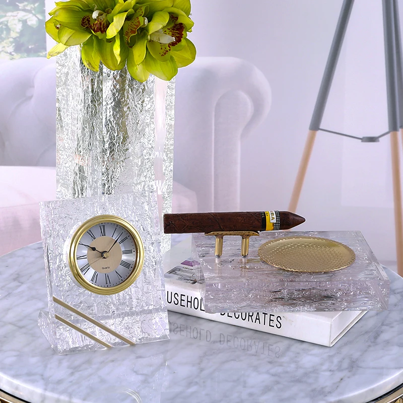European creative modern light luxury crystal paper towel tray living room coffee table dining table practical tissue holder box