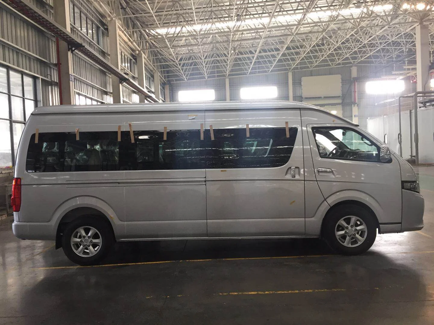 Акция ChANGAN, 15 сидений, микроавтобусы с широким кузовом и 2,7 л бензинового двигателя, доступны только 14 единиц новинки