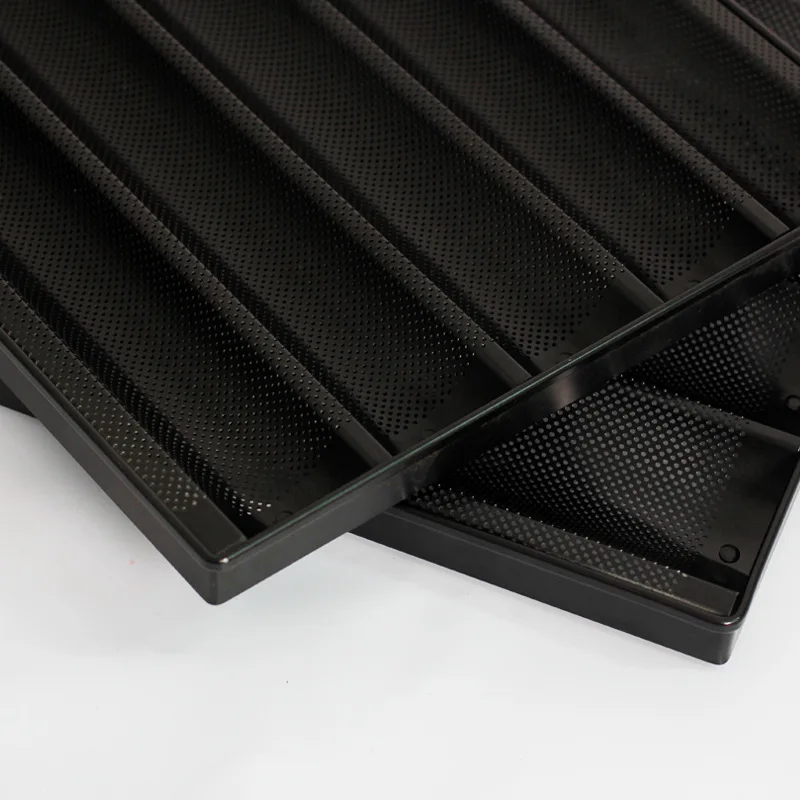 Professional Aluminum Baking Pans 0.8 / 1.0 / 1.2Mm Thickness Cake Pans Bread Baking Tray