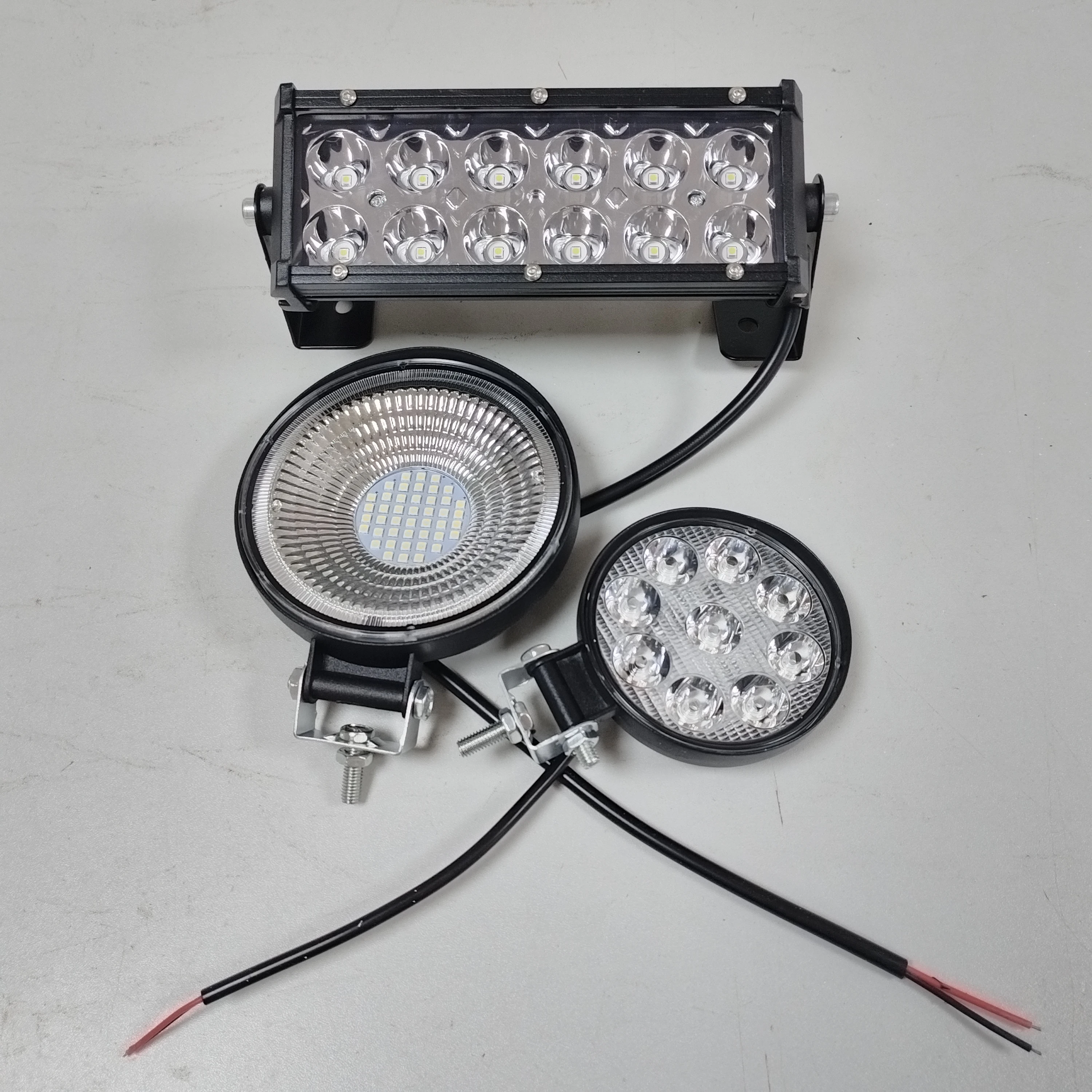 12V Top Efficient Man Truck Pure White 9 LED Rock Lights Headlight for MAN Commercial Vehicles Trucks Trailer Camper