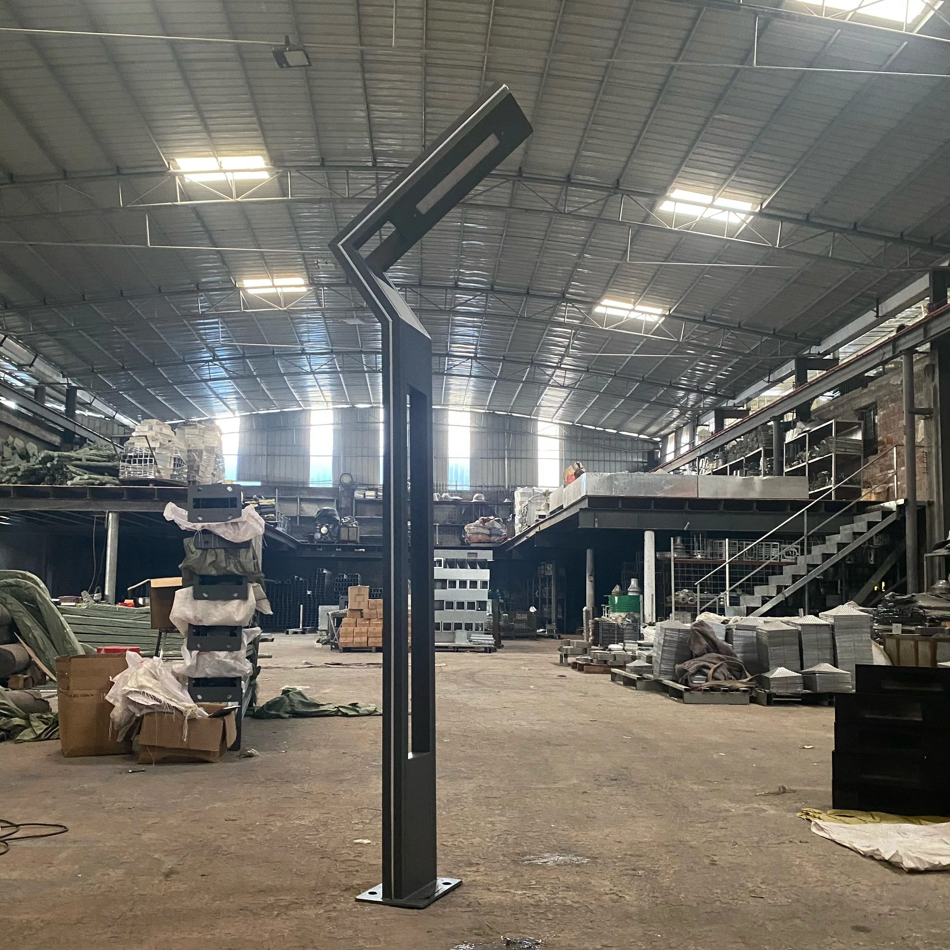 Wholesale of outdoor aluminum landscape lights in factories LED poles park communities, streets, waterproof modern garden lights
