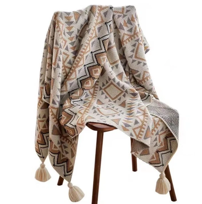 Factory Hot Selling 100% acrylic Bohemian Knitted Sofa Blanket Air Conditioner Throw Bedspread Tassel Stripe Classic Blanket
