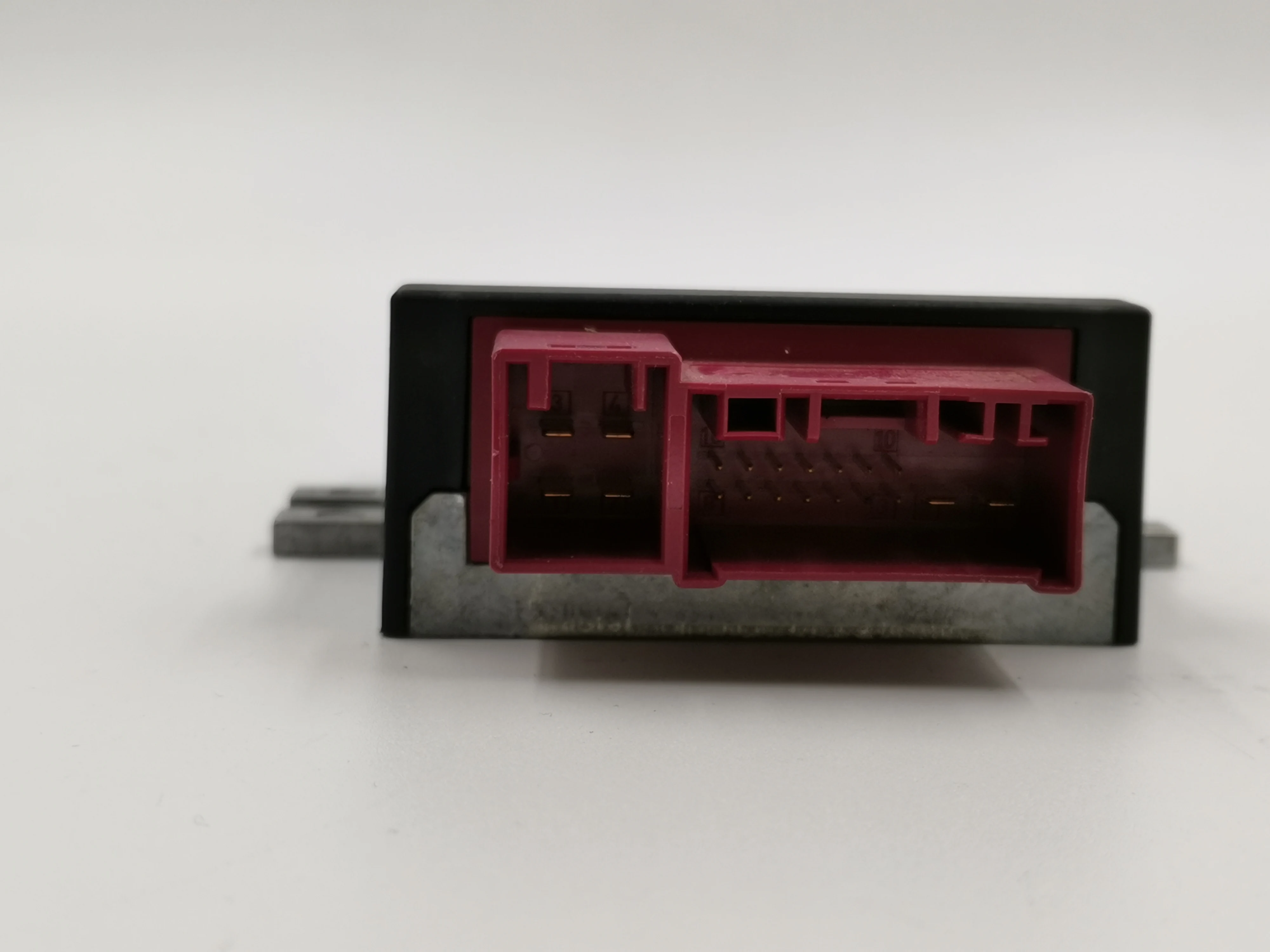 Fuel Pump relay Control Module 16147276073 16147398495 ForF07 F10 535i 528i 550i 7ER F01 740i 750i X3 F25 6ER F12 F13 650i