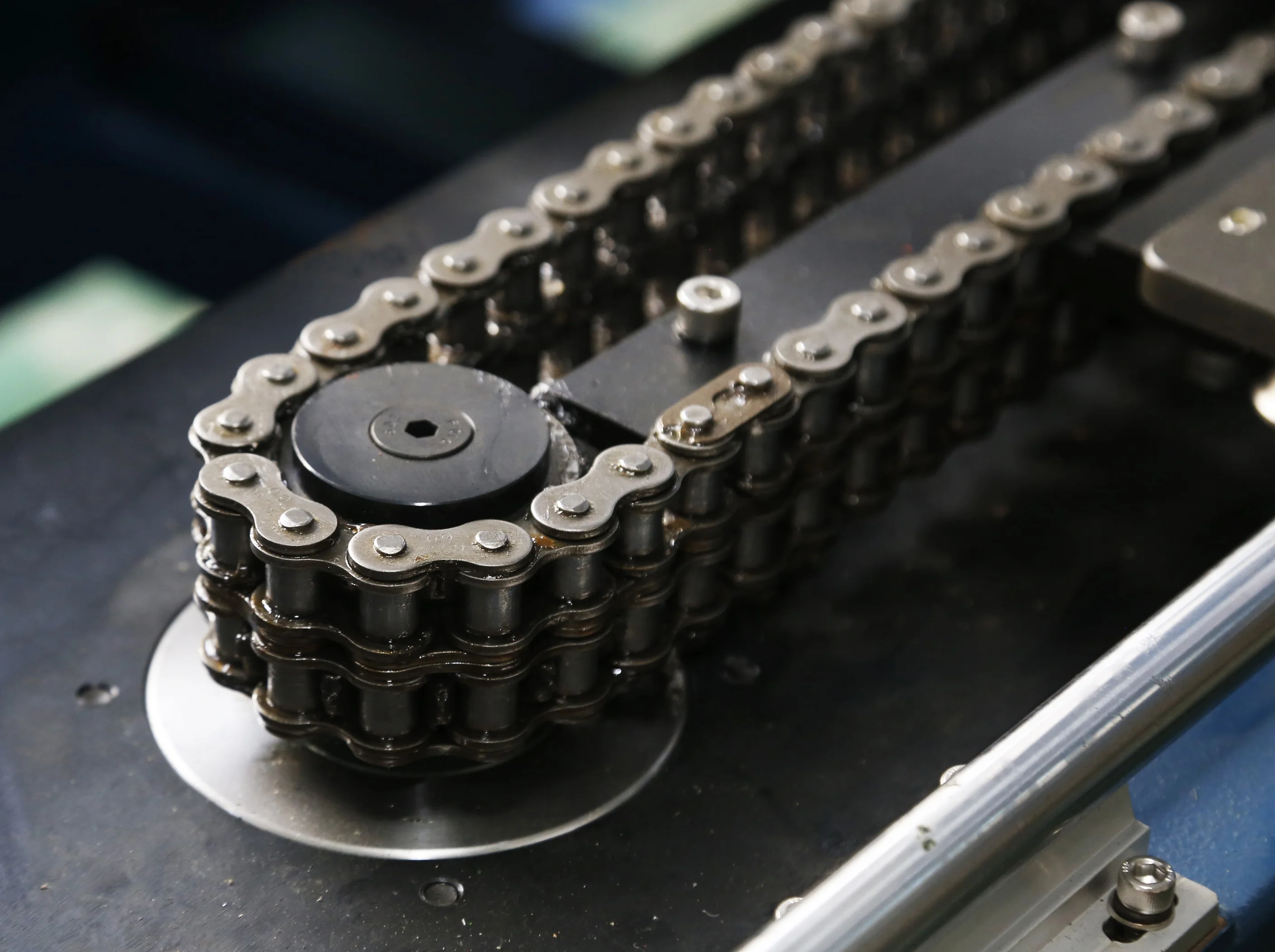 8 colors oval automatic t shirt screen printing machine working with the digital printer