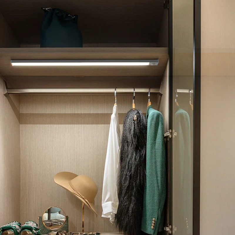 Wholesale Rechargeable USB Magnetic Wall Lamp Motion Sensor Kitchen Under Cabinets Lights Wireless Battery Power Closet Lights